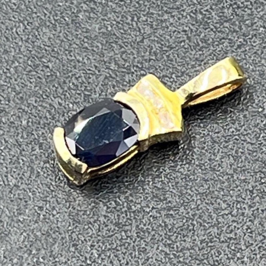 14k Yellow Gold Oval-Cut Faceted Blue Sapphire Estate Accent Diamonds Pendant